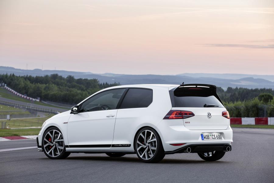  Volkswagen Golf GTi Clubsport Edition 40 2016 года  (фото 7 из 15)
